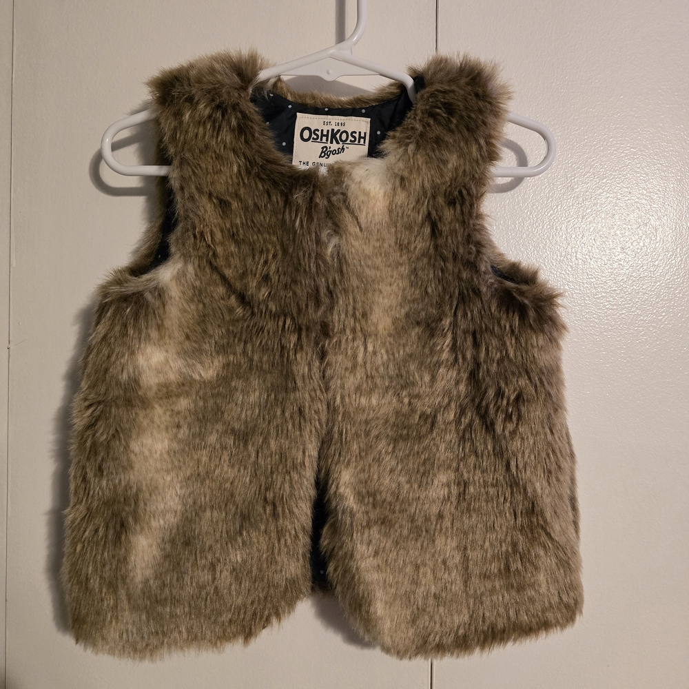 OshKosh B'gosh Toddler Faux Fur Vest in Light Brown